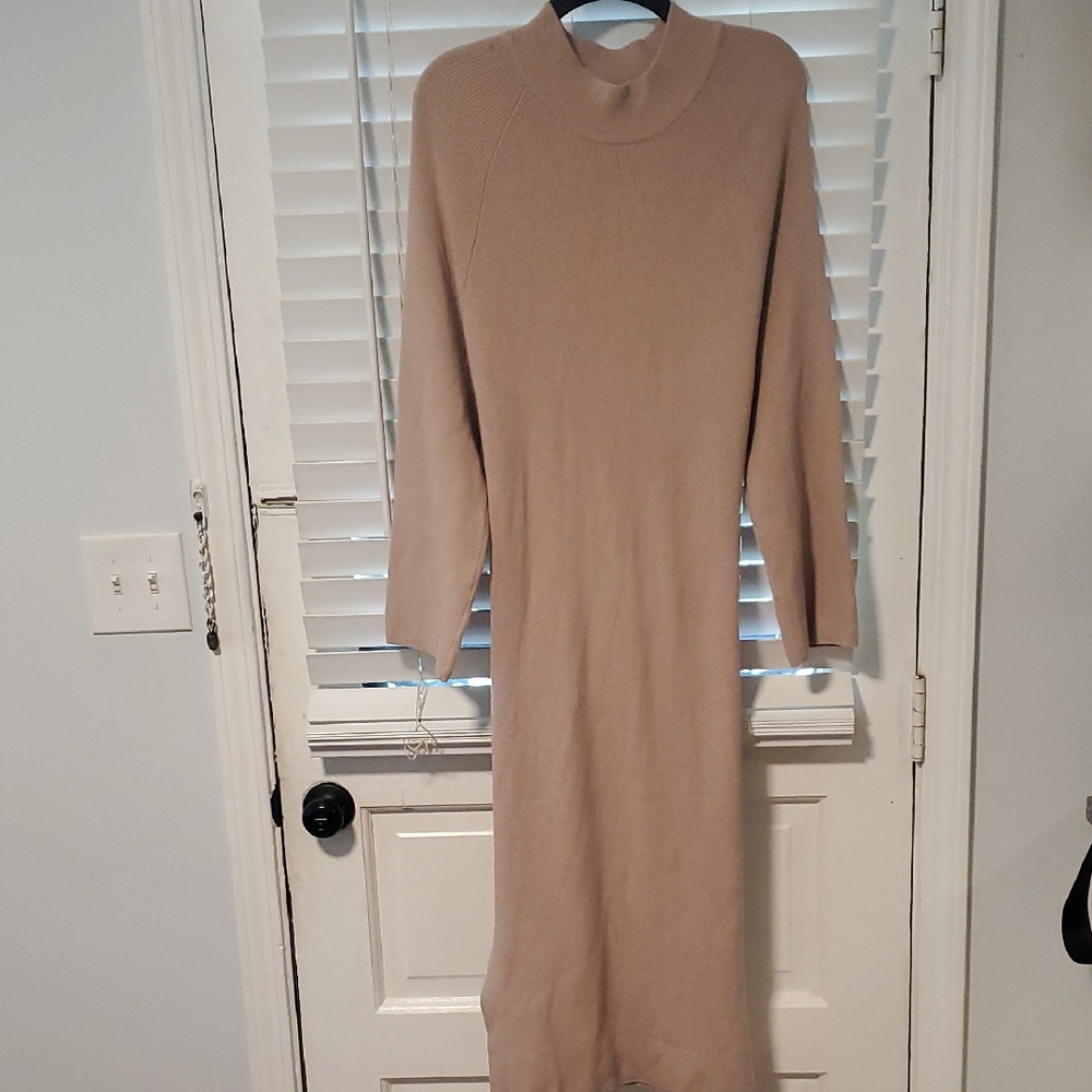 Aaron & Amber Long Sleeve Tan Knit Dress